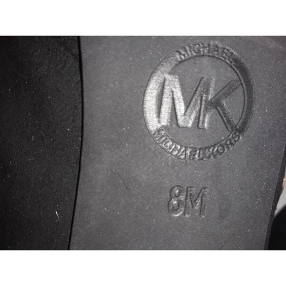 Michael Kors Sz. 8M DELILAH Black Suede Grommet Embellished Pumps - Picture 7 of 9